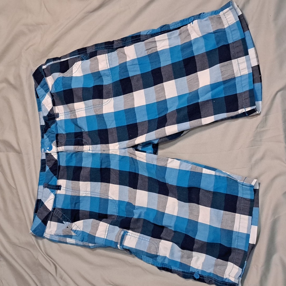 💥2/$10💥Capris George plus size 16 blue checker pattern